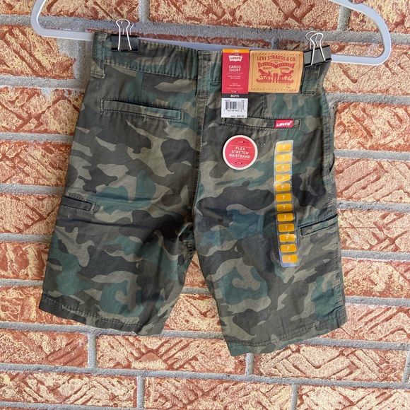 Levi’s cargo shorts - Picture 2 of 6